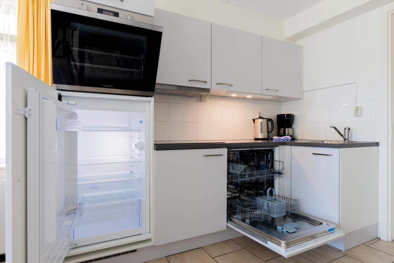 Escape, appartement met groot terras Buren  Extérieur photo