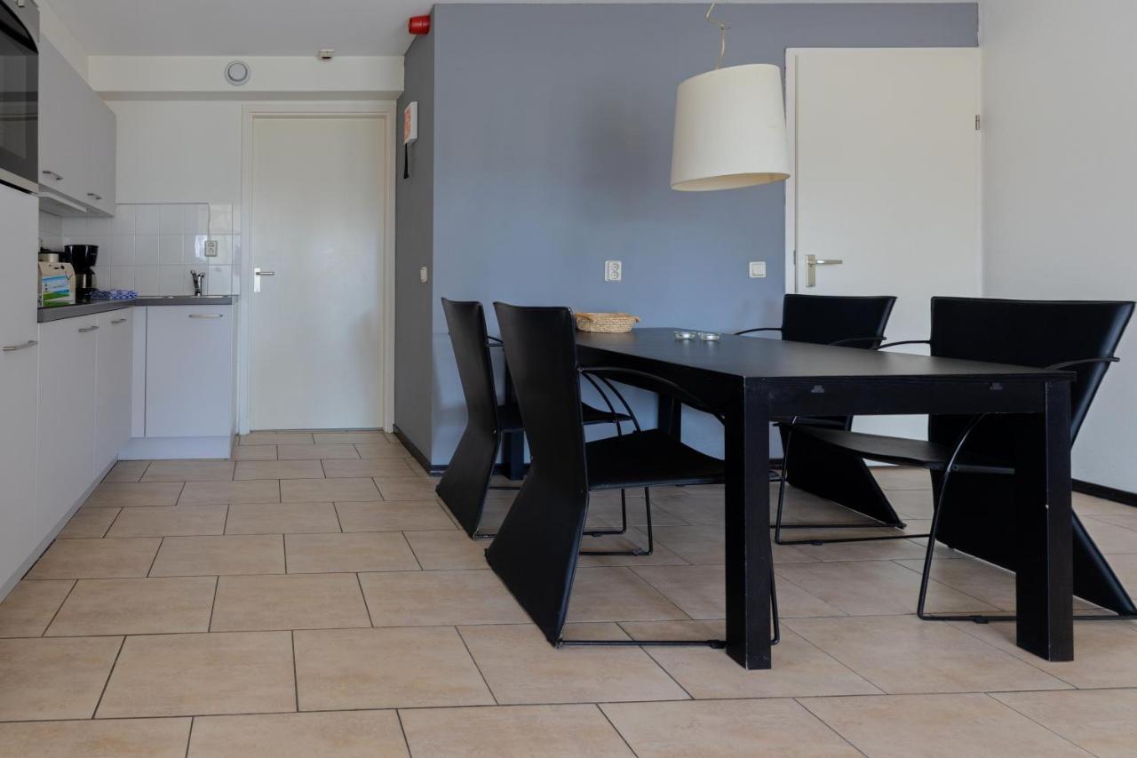 Escape, appartement met groot terras Buren  Extérieur photo