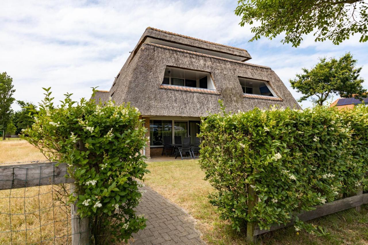 Escape, appartement met groot terras Buren  Extérieur photo