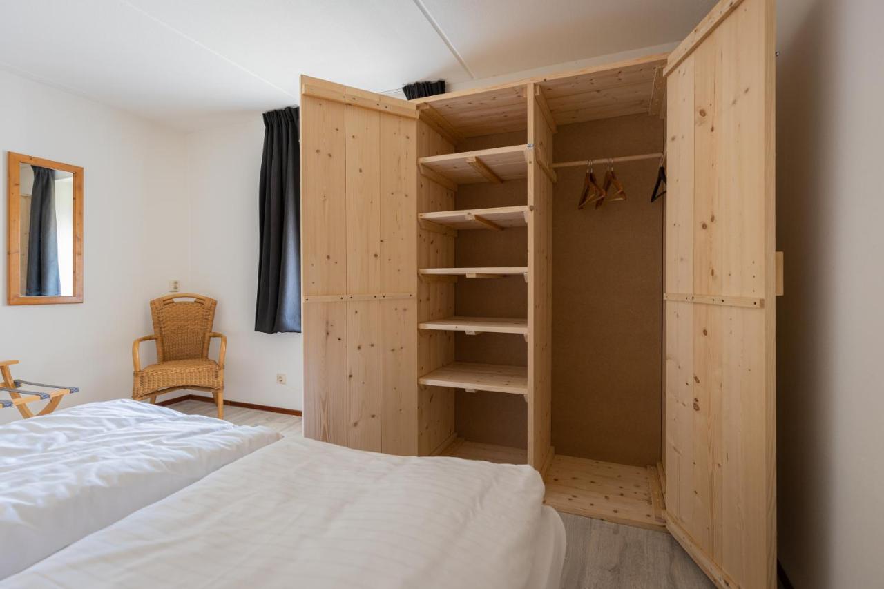 Escape, appartement met groot terras Buren  Extérieur photo