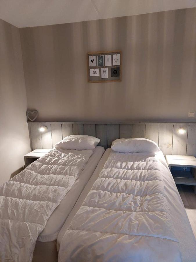 Escape, appartement met groot terras Buren  Extérieur photo